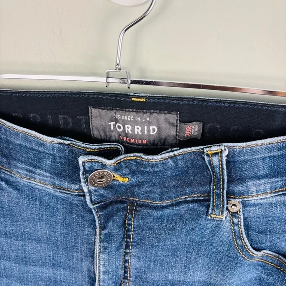 Torrid Dark Blue Skinny Jeans - Picture 3 of 4